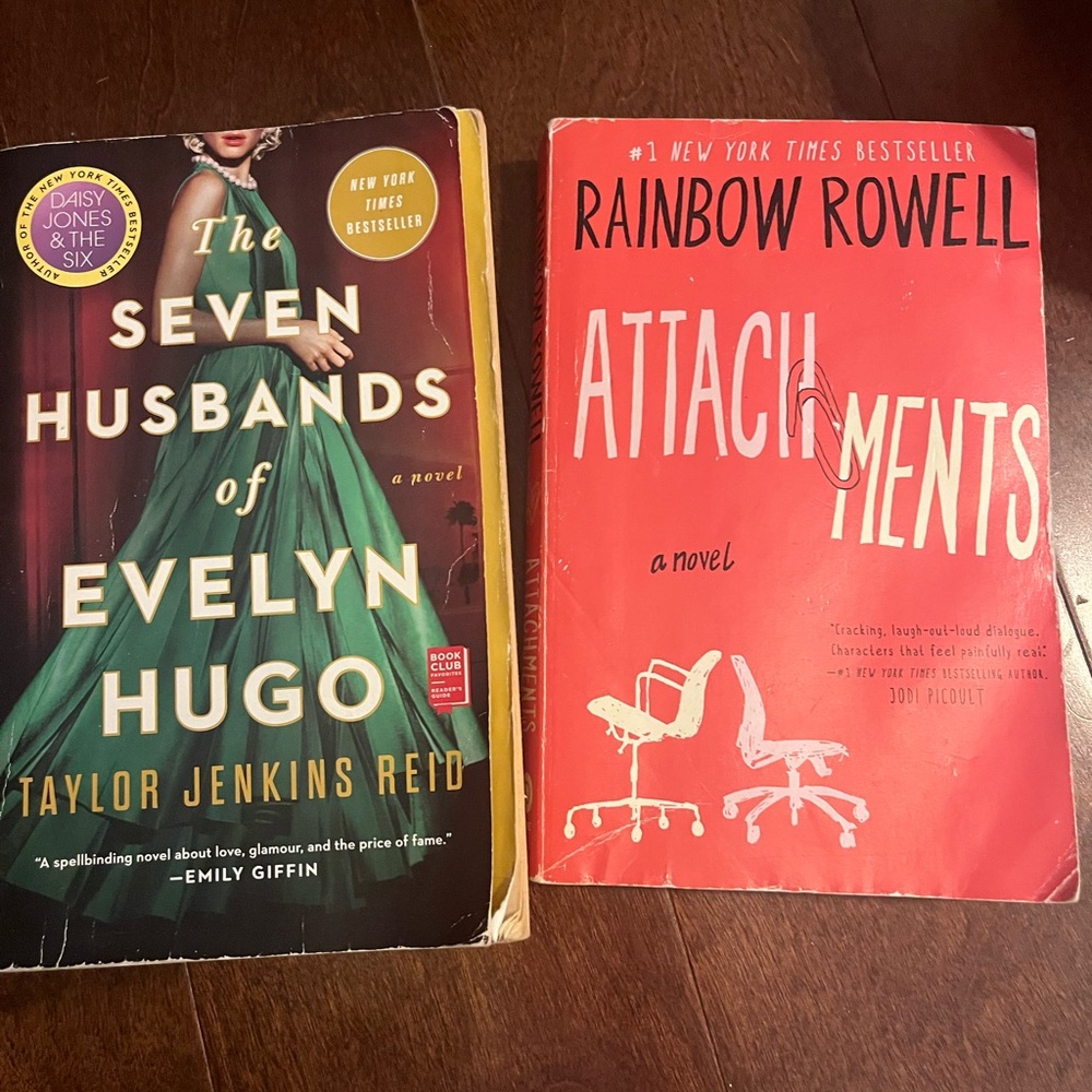 The Seven Husbands of Evelyn Hugo and attachments